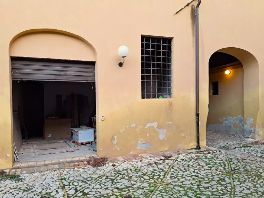 Immagine 24 di Ufficio in vendita  in Via Antonio Gramsci, N. 50 a Foligno