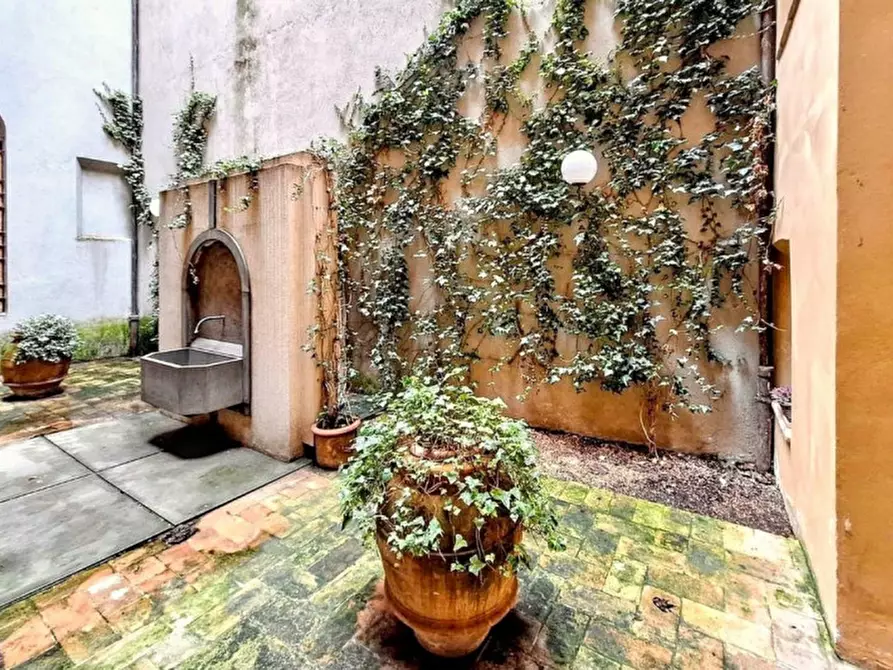 Immagine 27 di Ufficio in vendita  in Via Antonio Gramsci, N. 50 a Foligno