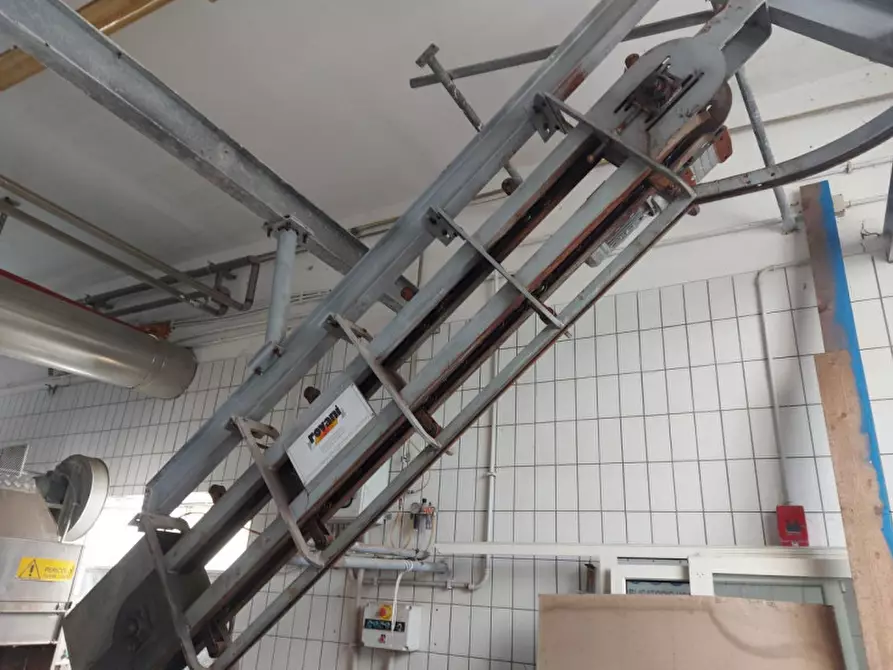 Immagine 26 di Capannone industriale in vendita  in S.S. CASSIA KM 29.700, N. snc a Campagnano Di Roma