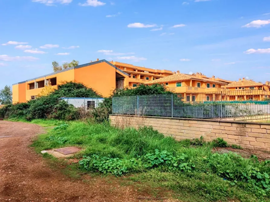 Immagine 12 di Terreno in vendita  in Via Luigi Albertini -  Loc. Centro Tre Denari, N. snc a Fiumicino