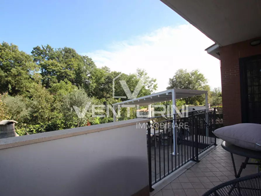 Immagine 24 di Appartamento in vendita  in Via Roncoferraro, 77 a Roma