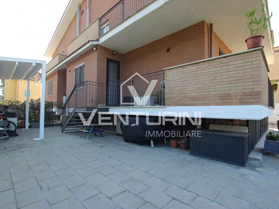 Immagine 41 di Appartamento in vendita  in Via Roncoferraro, 77 a Roma