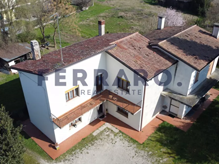 Immagine 1 di Casa indipendente in vendita  in Via Peschiere a Casier