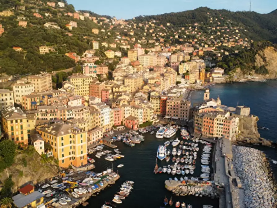 Immagine 2 di Appartamento in vendita  in Via Bettolo a Camogli