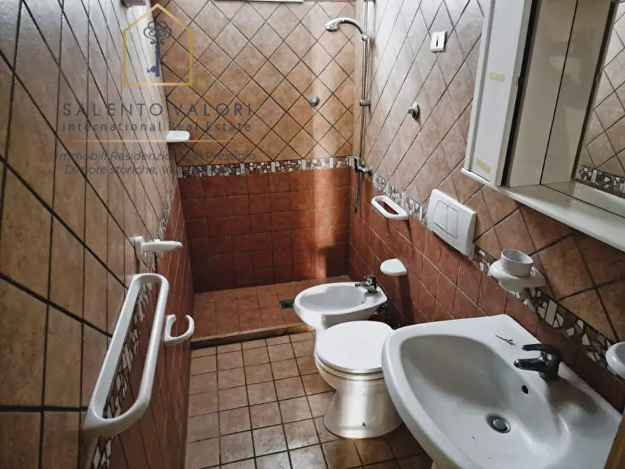 Immagine 18 di Casa indipendente in vendita  in Via Gaetano Vinci 83 a Parabita