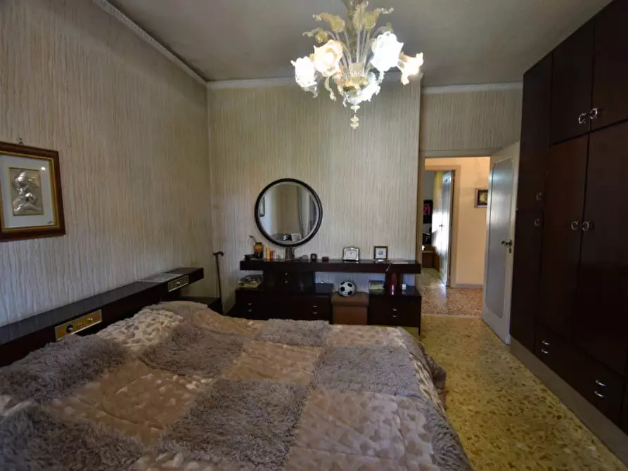 Immagine 20 di Appartamento in vendita  in VIA SAVIGNONE a Roma