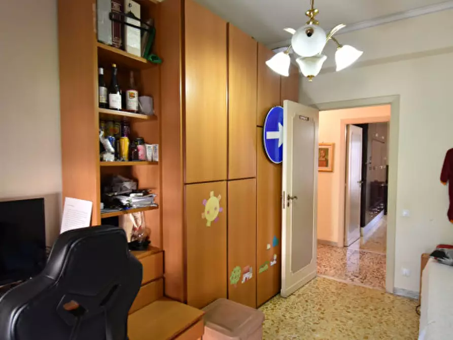 Immagine 25 di Appartamento in vendita  in VIA SAVIGNONE a Roma