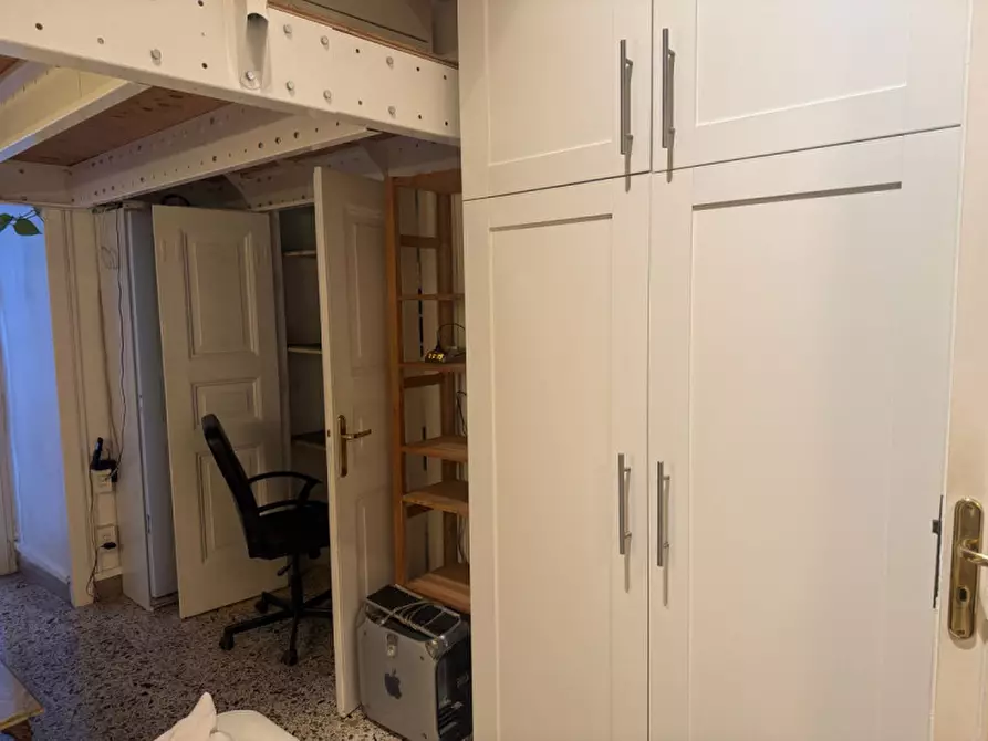 Immagine 7 di Camera in affitto  in Via scarlatti a Napoli