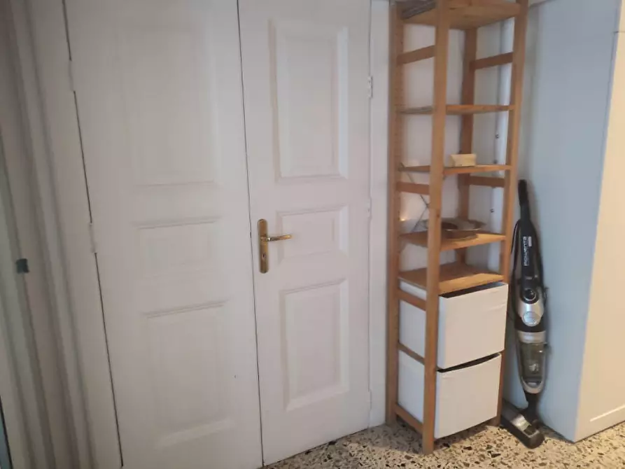 Immagine 18 di Camera in affitto  in Via scarlatti a Napoli