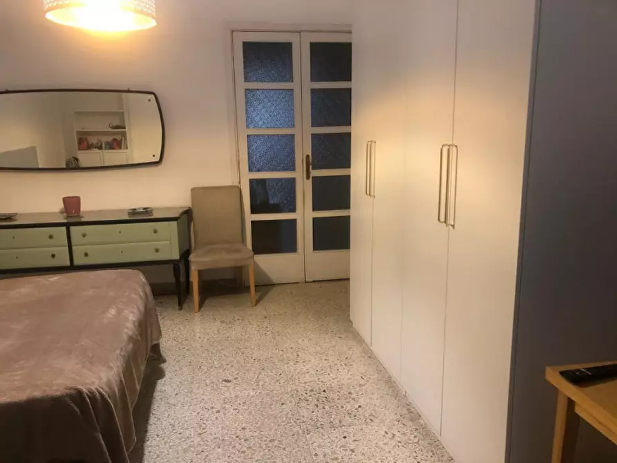 Immagine 22 di Camera in affitto  in Via scarlatti a Napoli