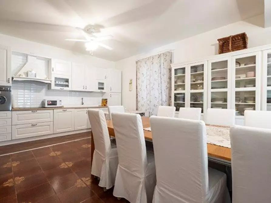 Immagine 2 di Villa in vendita  in via del parco a Pianoro