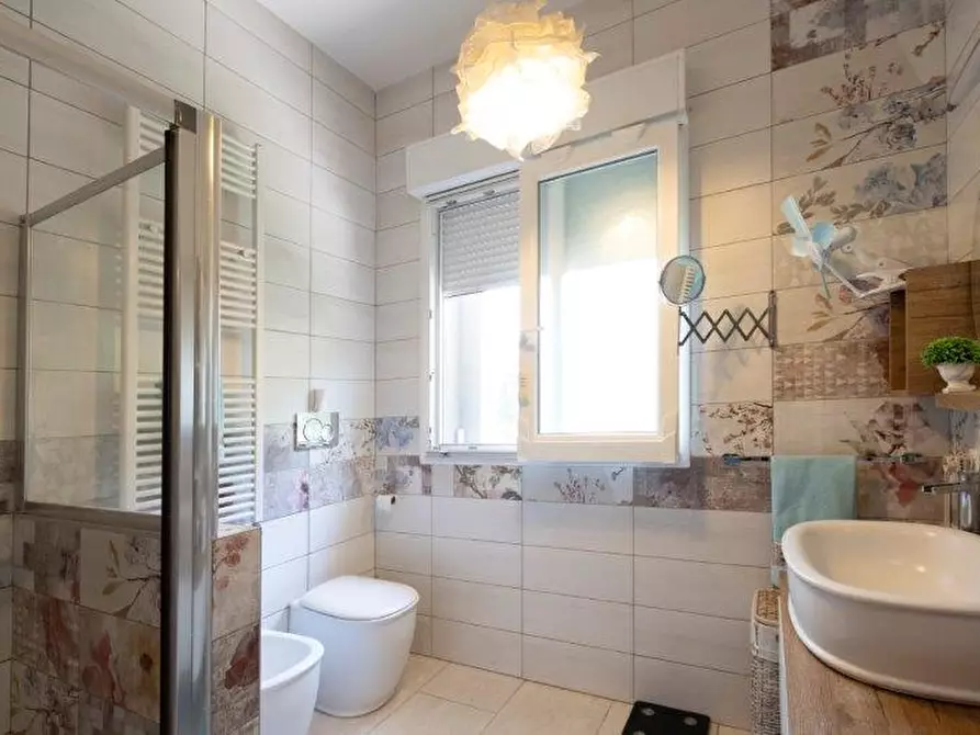 Immagine 18 di Villa in vendita  in via del parco a Pianoro