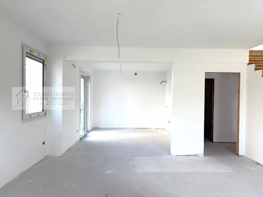 Immagine 2 di Casa bifamiliare in vendita  a Zero Branco