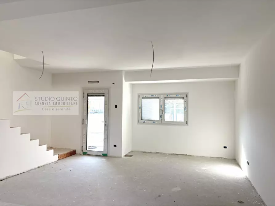 Immagine 5 di Casa bifamiliare in vendita  a Zero Branco