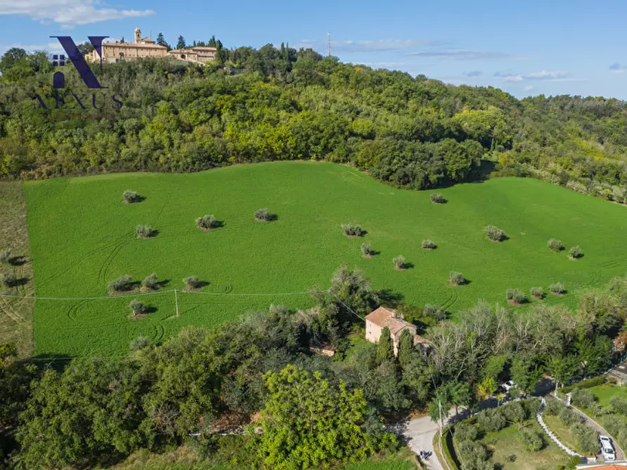 Immagine 1 di Rustico / casale in vendita  a Fano