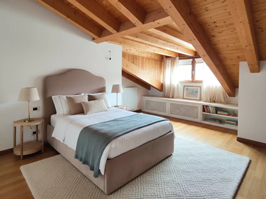 Immagine 3 di Attico in vendita  in via Roma a Montegrotto Terme