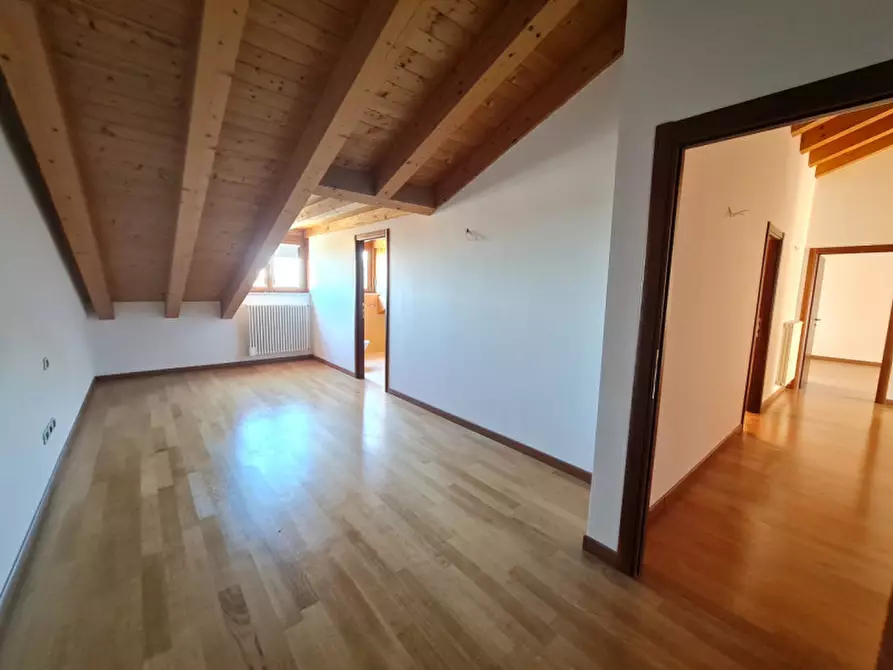 Immagine 7 di Attico in vendita  in via Roma a Montegrotto Terme
