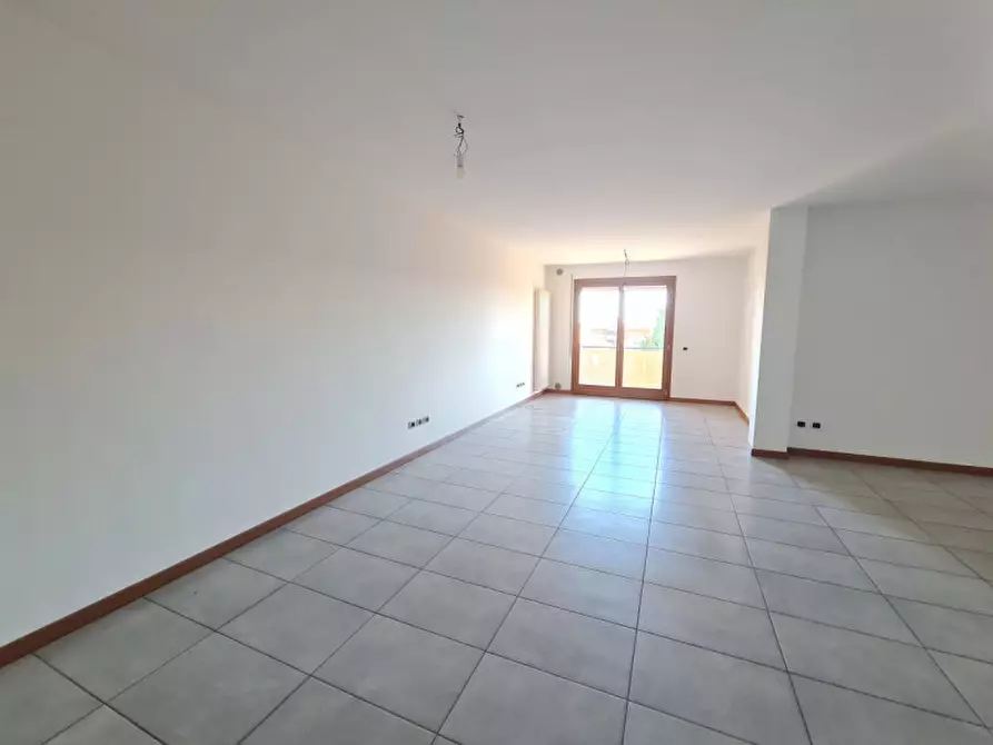 Immagine 8 di Attico in vendita  in via Roma a Montegrotto Terme