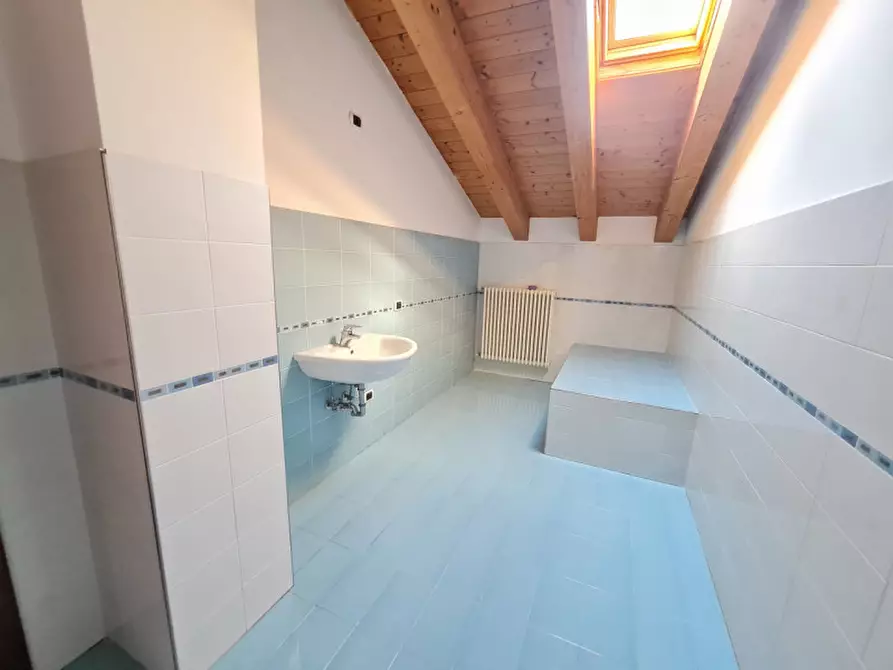 Immagine 19 di Attico in vendita  in via Roma a Montegrotto Terme