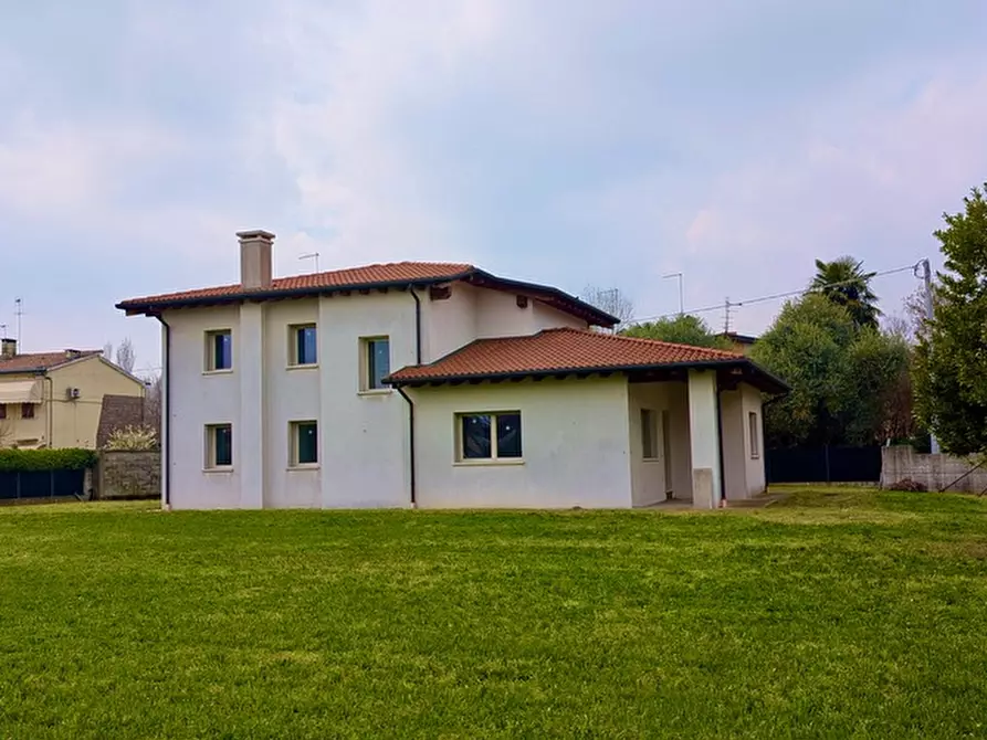 Immagine 1 di Casa indipendente in vendita  in via Dante a Piombino Dese