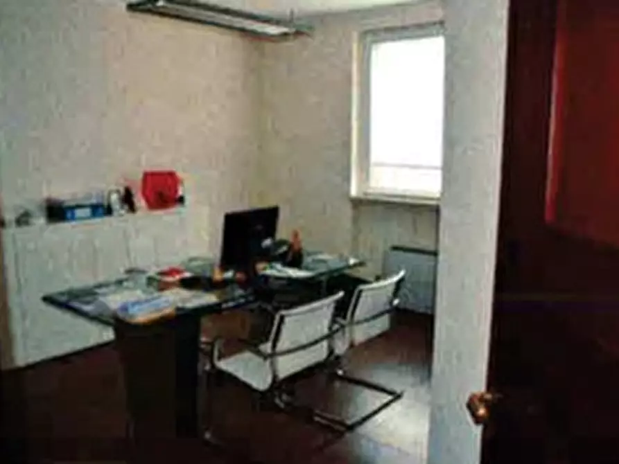 Immagine 6 di Ufficio in vendita  in VIA LEONE PANCALDO 68 a Verona