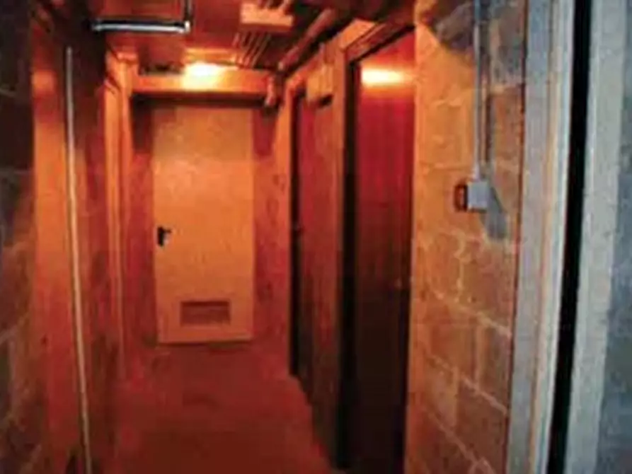 Immagine 9 di Ufficio in vendita  in VIA LEONE PANCALDO 68 a Verona