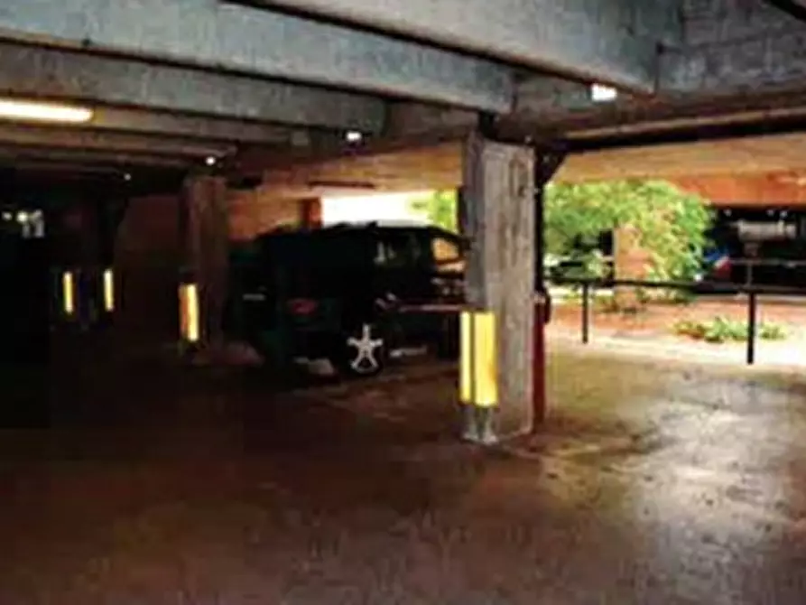 Immagine 14 di Ufficio in vendita  in VIA LEONE PANCALDO 68 a Verona