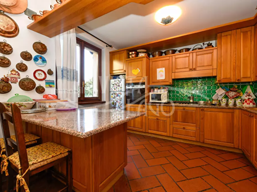 Immagine 24 di Villa in vendita  in Via Manzoni, 23 a Proserpio