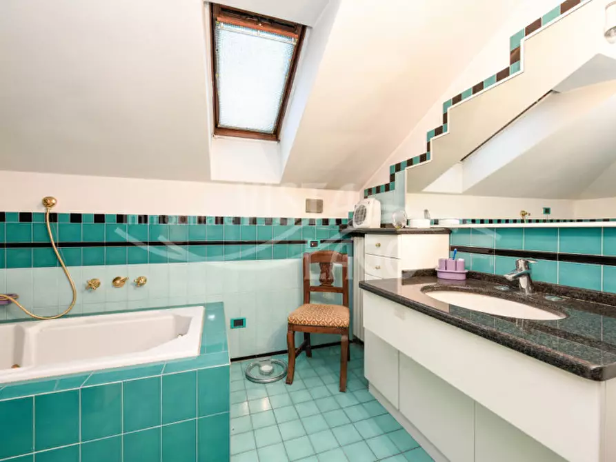 Immagine 43 di Villa in vendita  in Via Manzoni, 23 a Proserpio