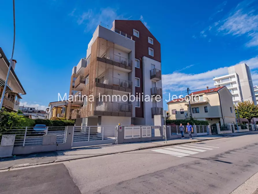 Immagine 1 di Appartamento in vendita  in Piazza Mazzini a Jesolo