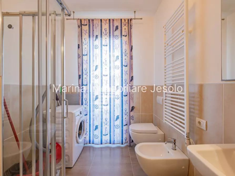 Immagine 19 di Appartamento in vendita  in Piazza Mazzini a Jesolo