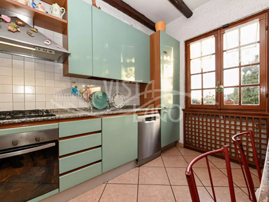 Immagine 11 di Villa in vendita  in Via Manzoni, 25 a Proserpio