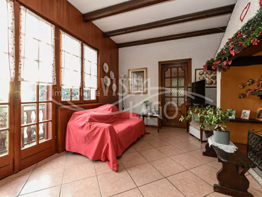 Immagine 14 di Villa in vendita  in Via Manzoni, 25 a Proserpio
