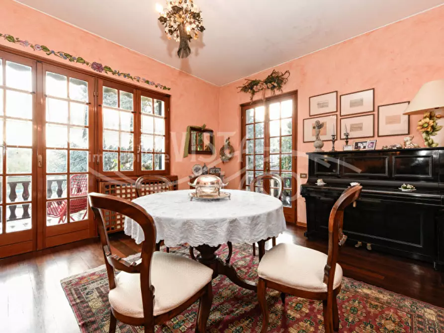 Immagine 15 di Villa in vendita  in Via Manzoni, 25 a Proserpio