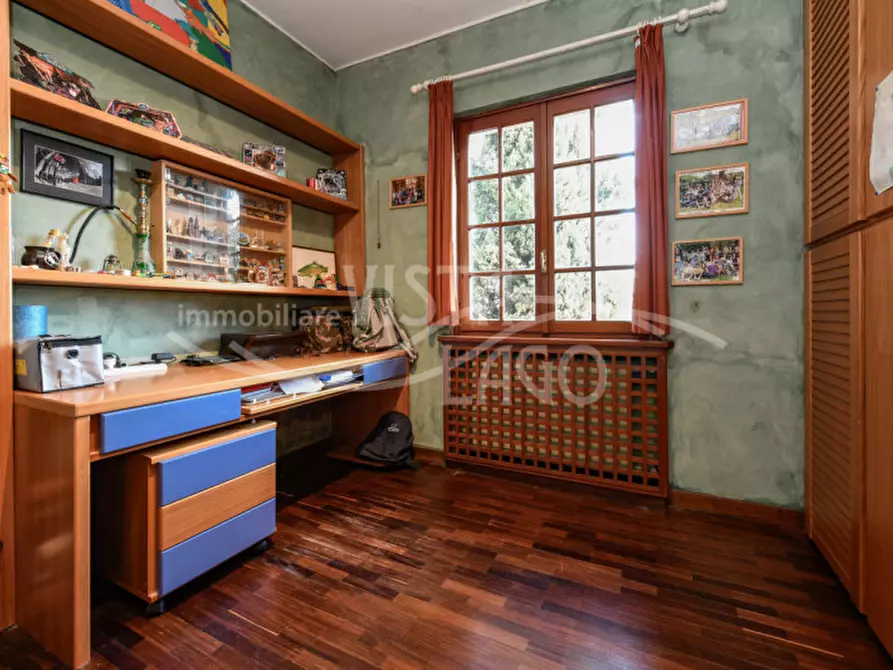 Immagine 23 di Villa in vendita  in Via Manzoni, 25 a Proserpio