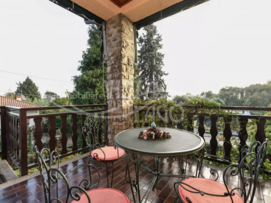 Immagine 25 di Villa in vendita  in Via Manzoni, 25 a Proserpio