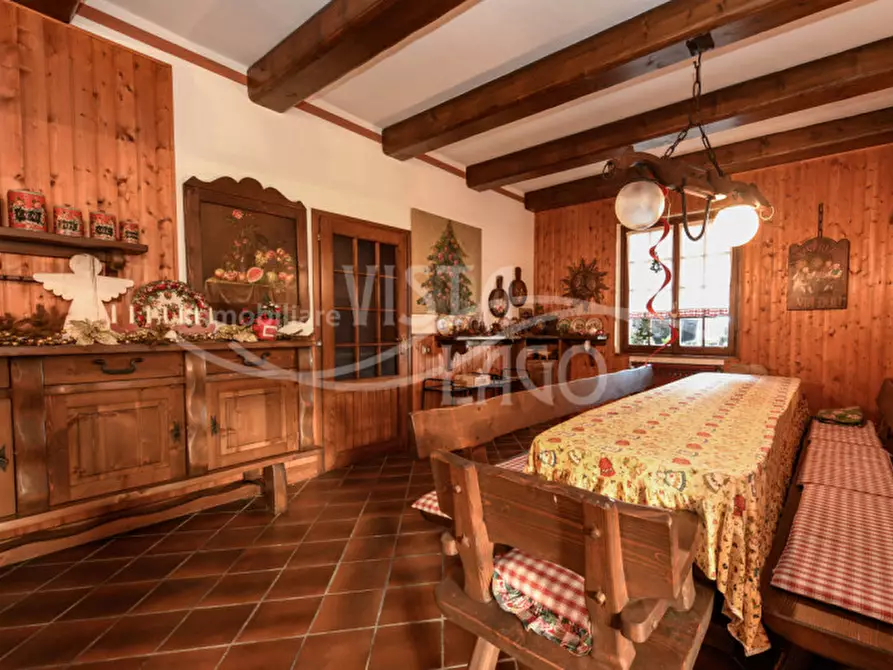 Immagine 31 di Villa in vendita  in Via Manzoni, 25 a Proserpio