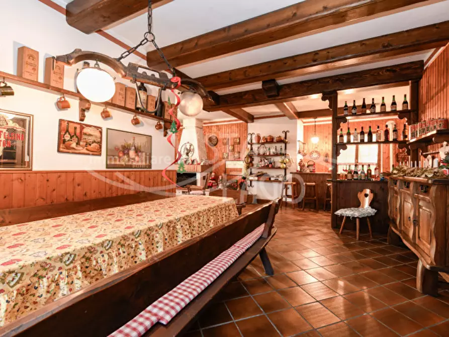 Immagine 32 di Villa in vendita  in Via Manzoni, 25 a Proserpio