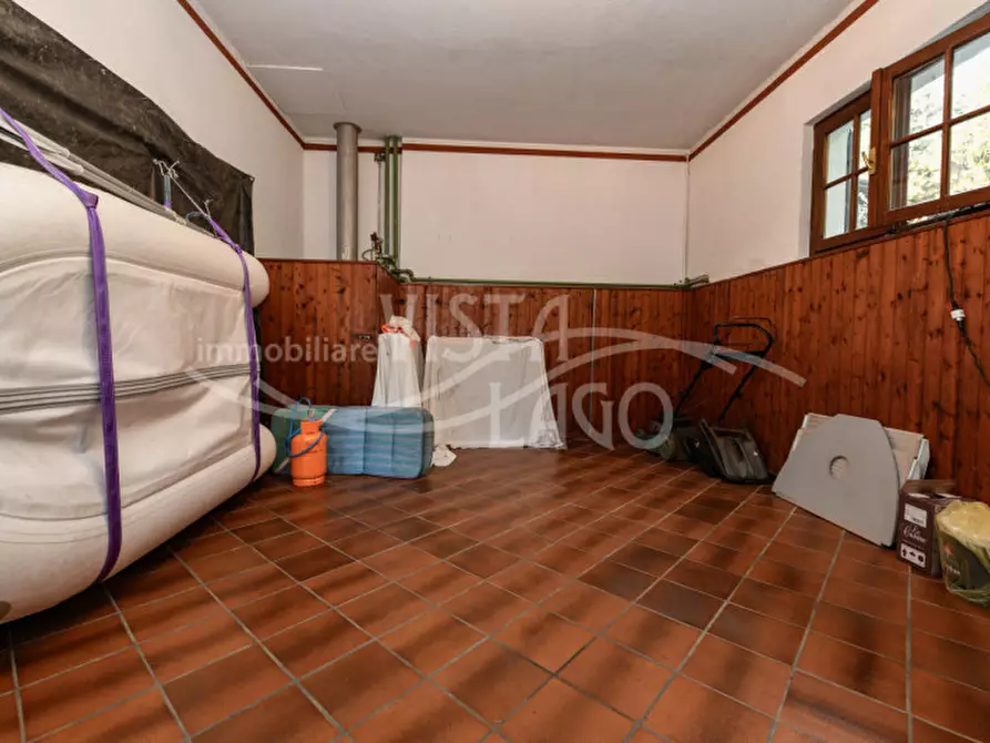 Immagine 38 di Villa in vendita  in Via Manzoni, 25 a Proserpio