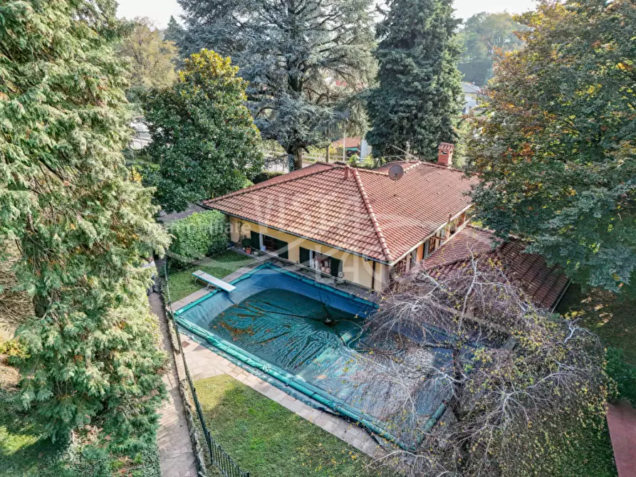 Immagine 42 di Villa in vendita  in Via Manzoni, 25 a Proserpio