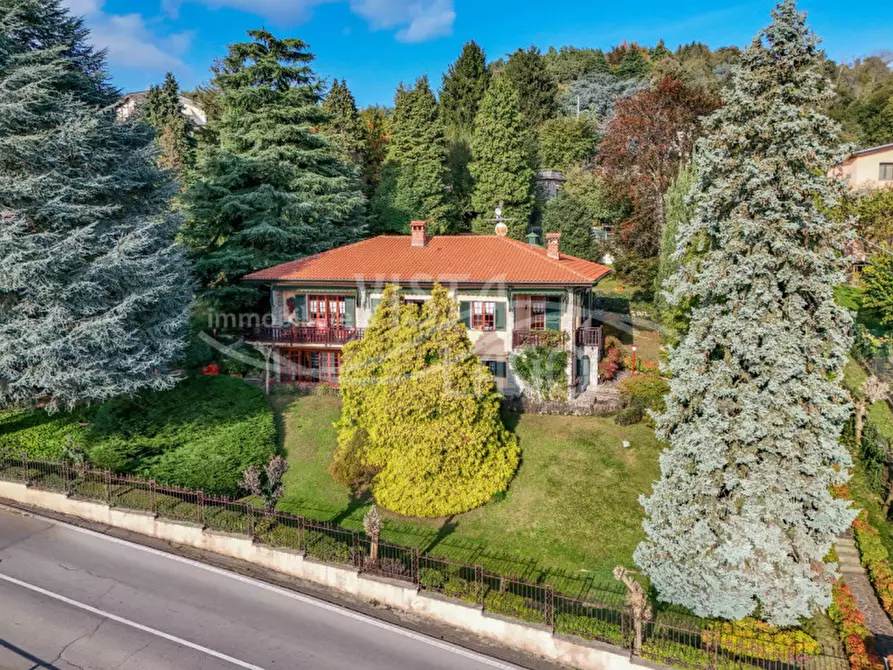 Immagine 46 di Villa in vendita  in Via Manzoni, 25 a Proserpio