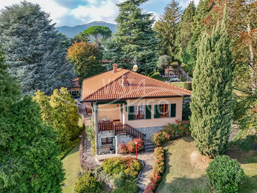 Immagine 49 di Villa in vendita  in Via Manzoni, 25 a Proserpio