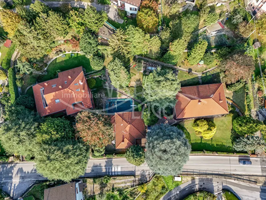 Immagine 55 di Villa in vendita  in Via Manzoni, 25 a Proserpio