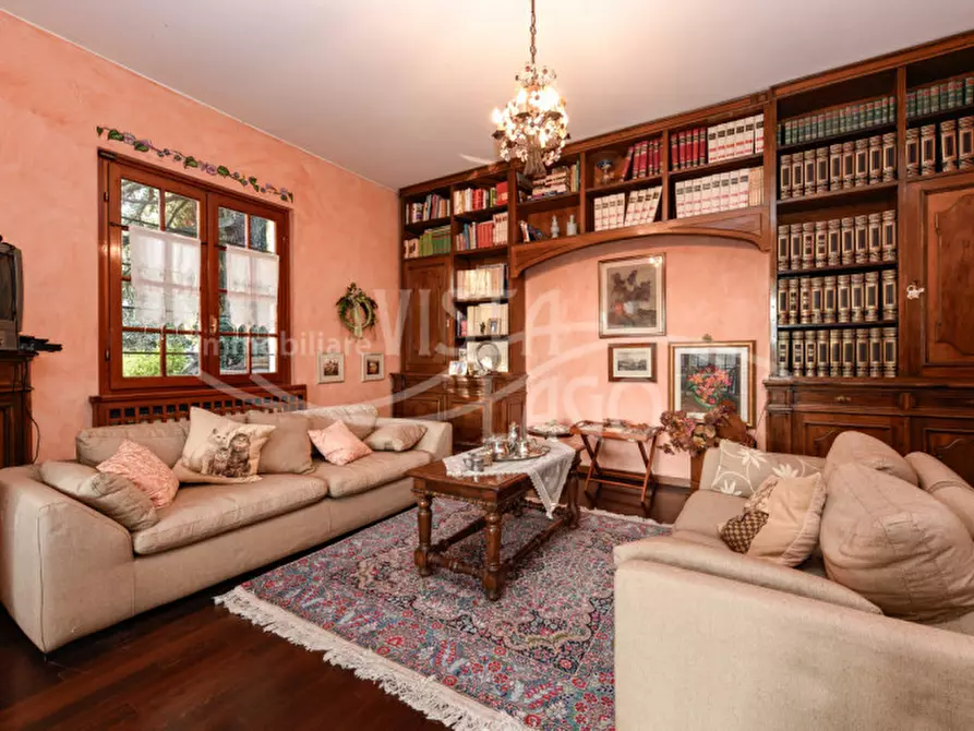 Immagine 59 di Villa in vendita  in Via Manzoni, 25 a Proserpio