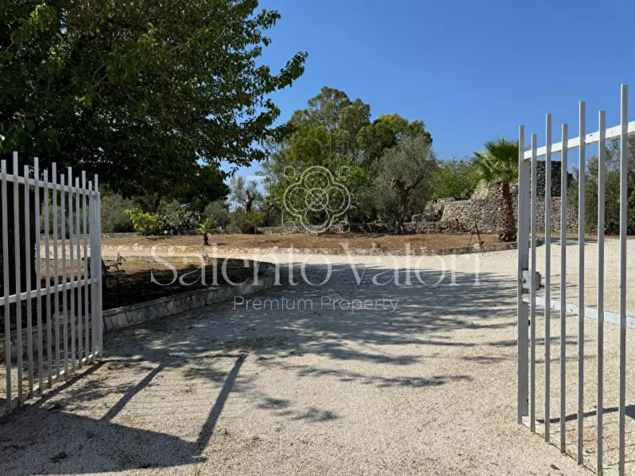 Immagine 40 di Villa in vendita  in Strada Provinciale Neviano - Tuglie S.n.c. a Tuglie