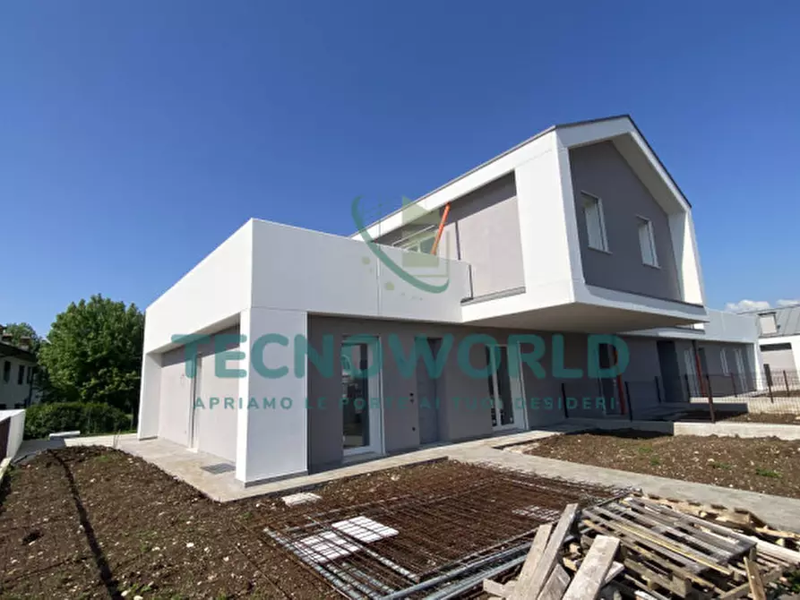 Immagine 4 di Appartamento in vendita  in Via Sicilia a Thiene