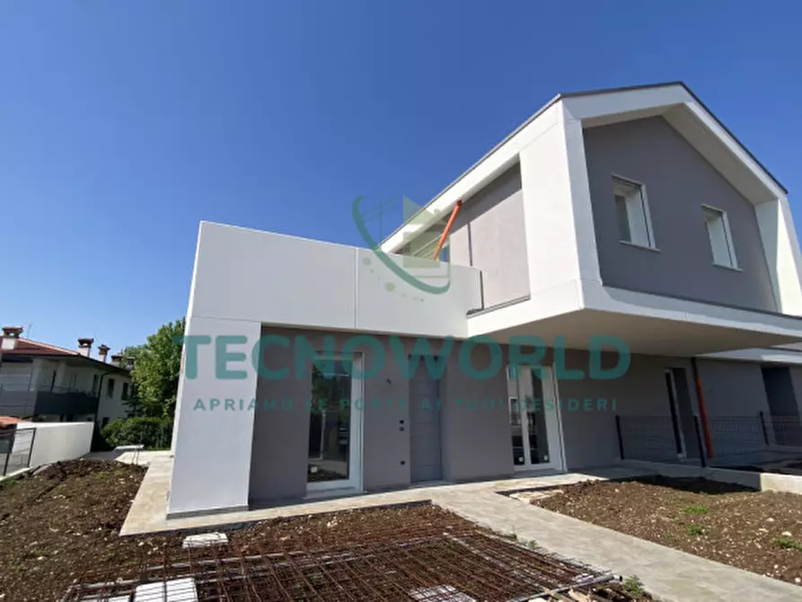 Immagine 5 di Appartamento in vendita  in Via Sicilia a Thiene