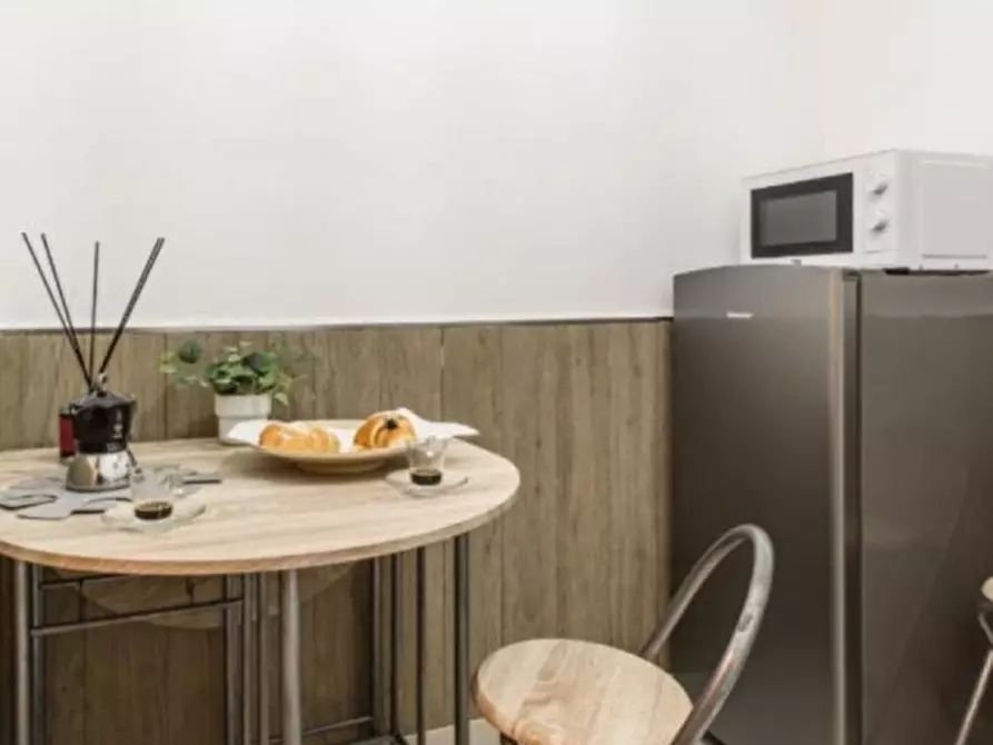 Immagine 13 di Appartamento in affitto  in Via Paladino a Napoli