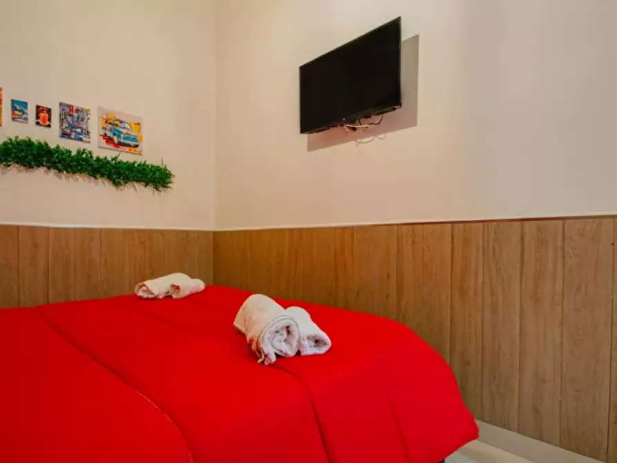 Immagine 29 di Appartamento in affitto  in Via Paladino a Napoli