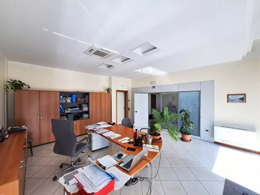 Immagine 2 di Ufficio in affitto  in Via Luigi Einaudi a Rovigo